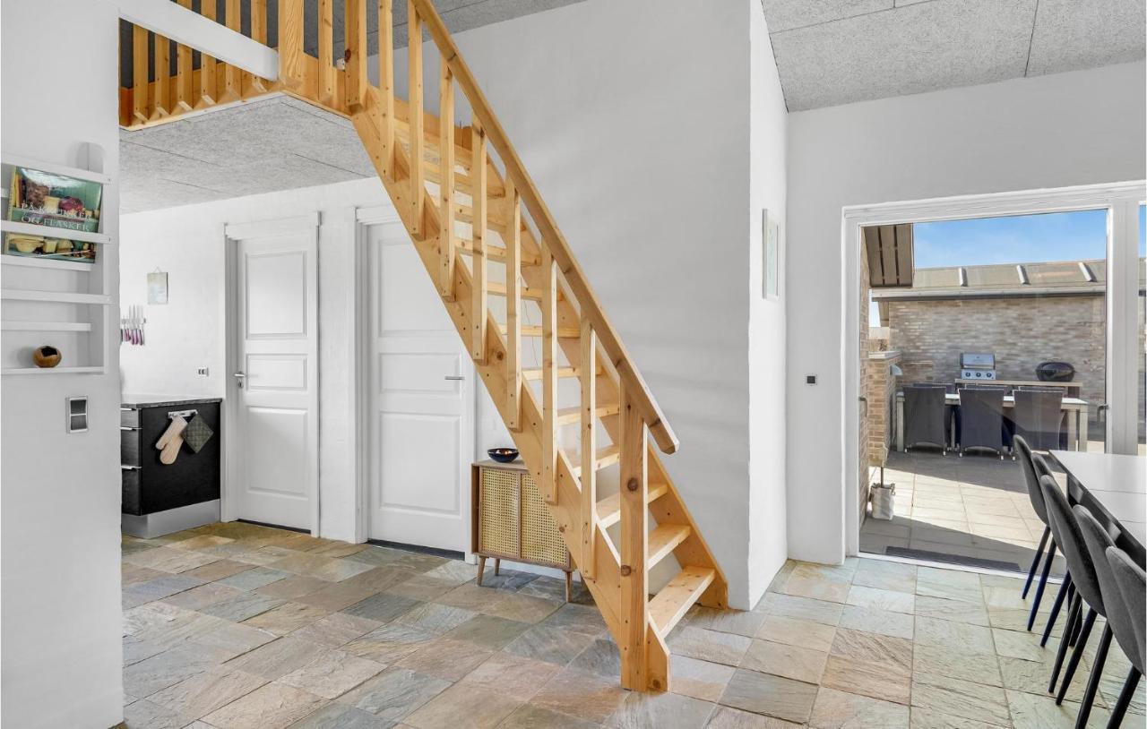 Nice Home In Tarm With Kitchen Eksteriør billede