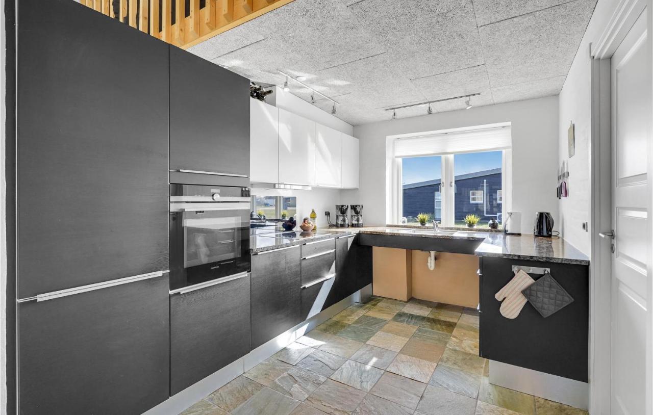 Nice Home In Tarm With Kitchen Eksteriør billede