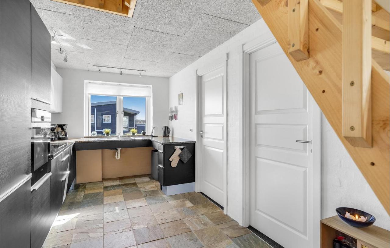 Nice Home In Tarm With Kitchen Eksteriør billede