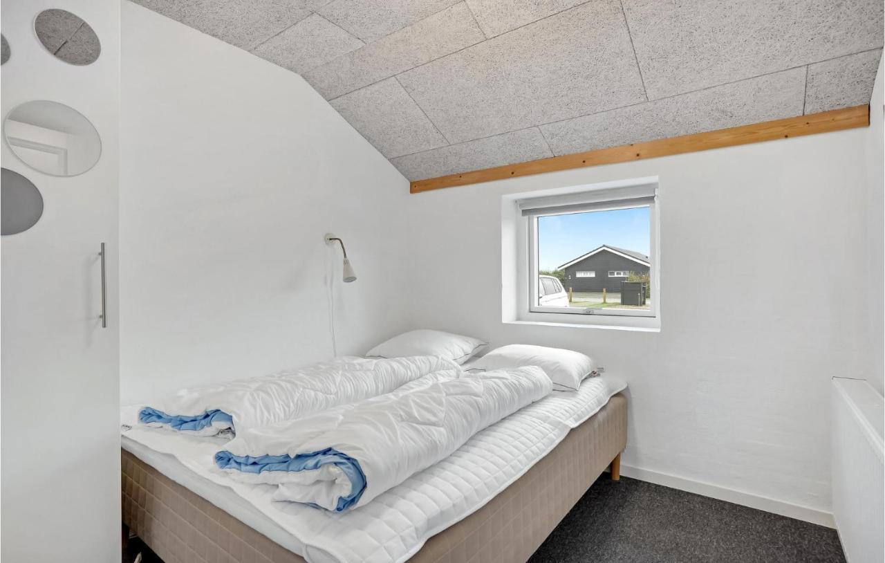 Nice Home In Tarm With Kitchen Eksteriør billede